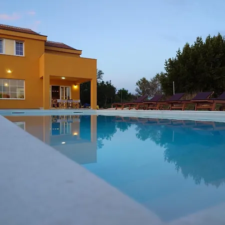 Florina Villa *