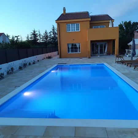 Florina * Ninski Stanovi