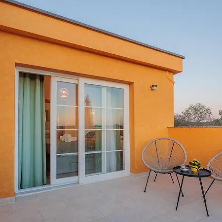 Florina Ninski Stanovi