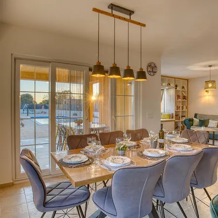 Florina Villa Ninski Stanovi