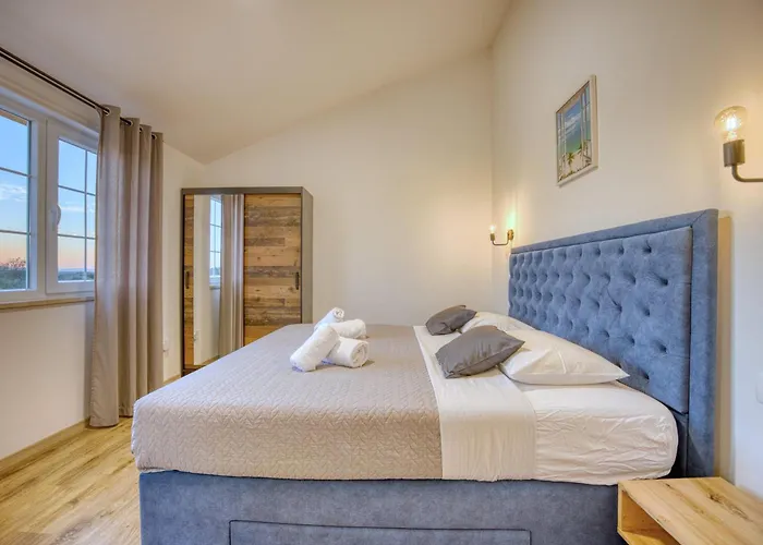 Florina Villa *