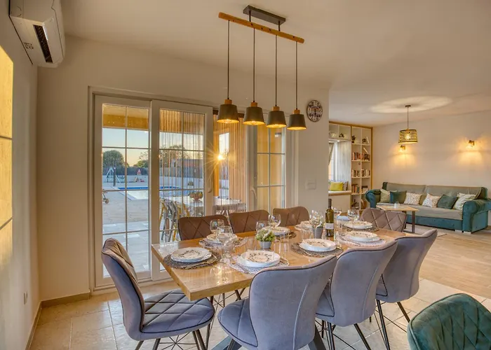 Florina Villa Ninski Stanovi